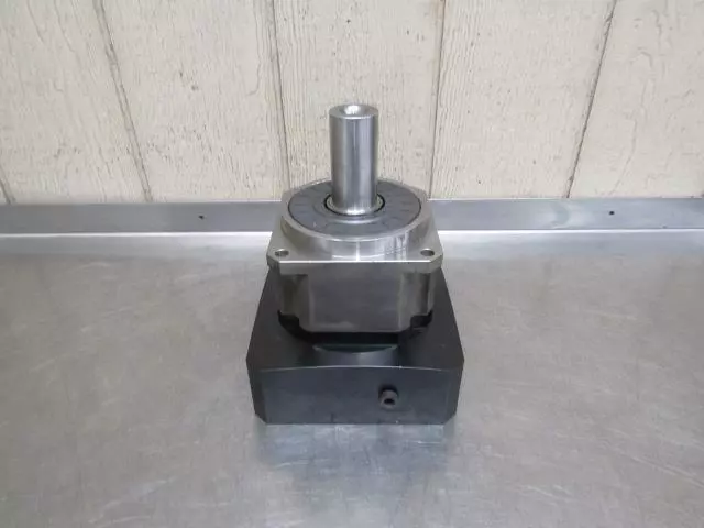 Apex Dynamics AB142-S1-P2 Gearbox Gear Reducer Reduction Unit 4:1 Ratio