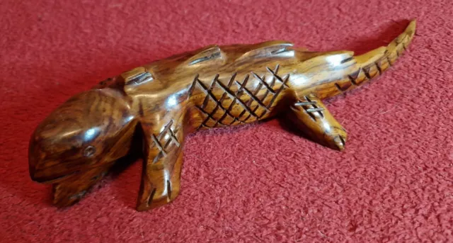 Iguana Hand Carved Wooden Lizard Figure Ornament
