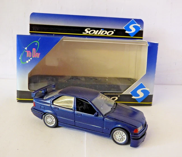 MCG 1/18 – BMW 328i Touring E36 1995 – Rouge – Modèle Diecast