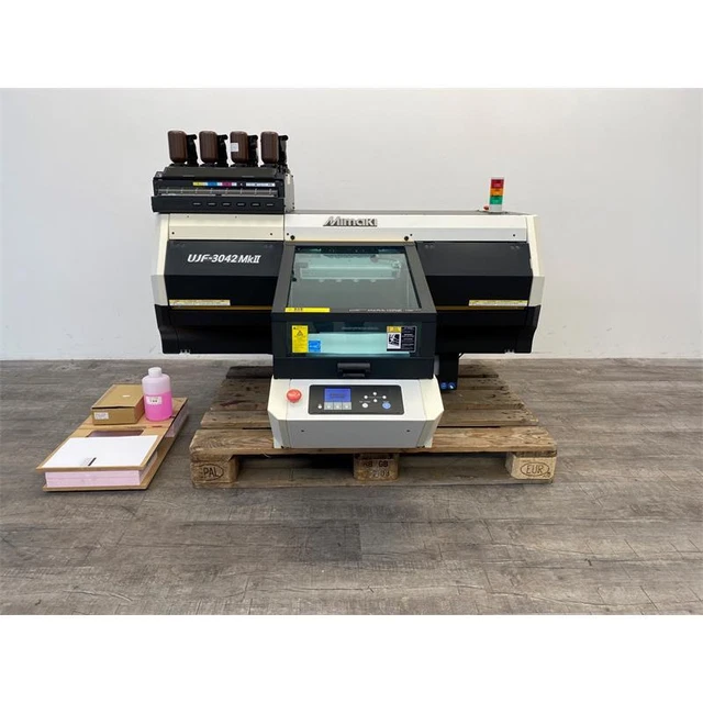 Mimaki UJF-3042 MkII Flachbett UV-Drucker inkl. 5. Farbe Werbedruck MwSt. ausw.