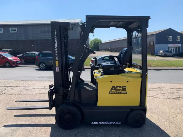 Hyster E2.5XN Container Spec Forklift Hire-£67.50pw Buy-£8995 HP-£44.92pw AH1212