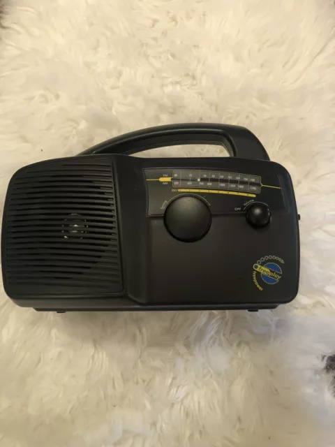 Freeplay Freepower  AM/FM Radio Hand Crank Powered. Read
