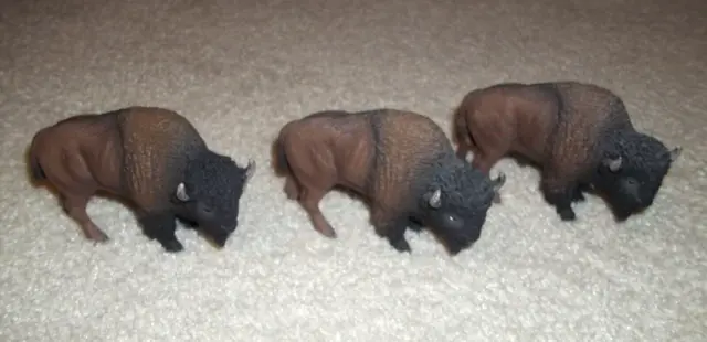 SCHLEICH LOT OF 3 American Bison NORTH AMERICAN ANIMAL Buffalo FIGURES