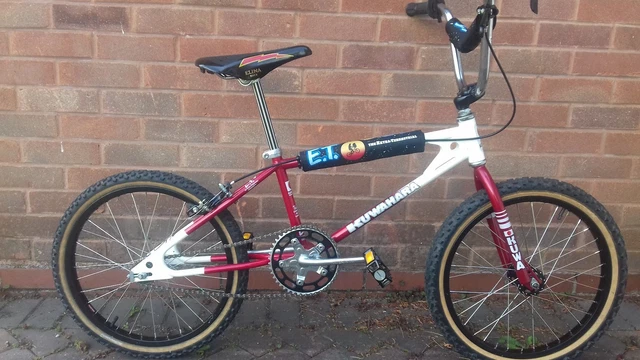 HIDE AND SEEK ×KUWAHARA BMX HIDE AND SEEK ×KUWAHARA BMX KUWAHARA BMX バイク レッド/ホワイト