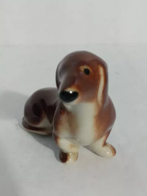 1950's VINTAGE Dachshund Weiner Dog Figurine Ceramic Brown 2" Tall 2.5" Long