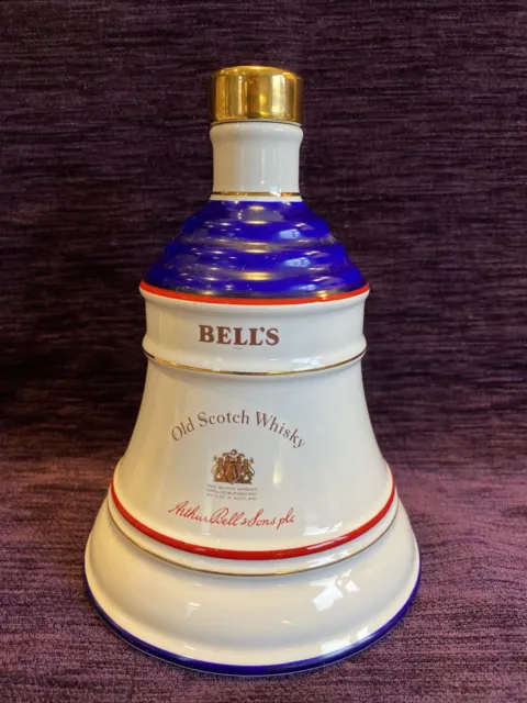 Bell's The Birth of Princess Beatrice, Wade Scotch Whisky Decanter