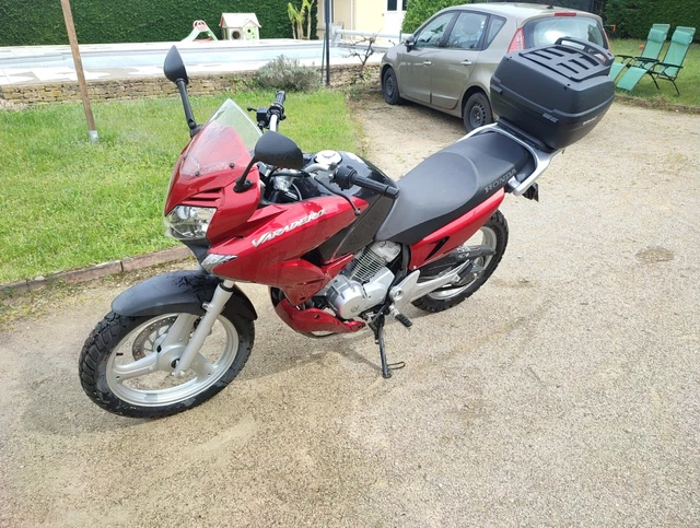 moto Varadero 125cm3 moto Varadero 125cm3