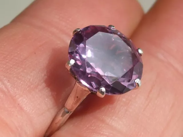 BELLE BAGUE ANCIENNE 1950/60 en ARGENT avec PIERRE MAUVE ALEXANDRITE ? T54/55