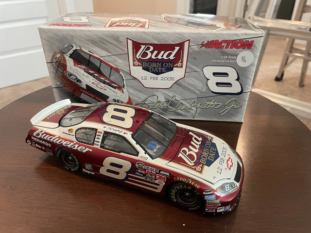 Dale Earnhardt Jr. LE #8 Budweiser Born on Date 2004 Monte Carlo 1:24