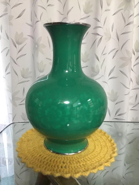 ANDO CLOISONNE GREEN FLOWER Pattern Vase 10.6 inch Japanese Vintage Old Fine Art ANDO CLOISONNE GREEN FLOWER Pattern Vase 10.6 inch Japanese Vintage Old Fine Art
