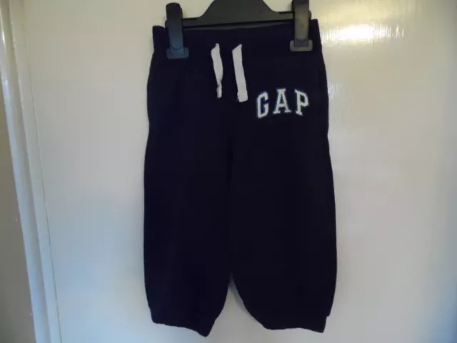 Bas de jogging taille garçons blancs et bleus de Baby Gap taille 2 ans