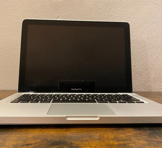 Apple MacBook Pro 13 Early 2011, 2.3Ghz Intel Core i5, 8Gb Ram, 256Gb SSD