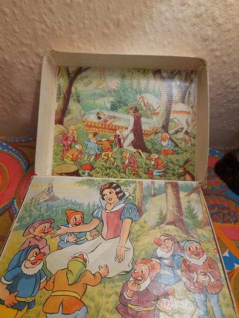 VINTAGE WOODEN BLOCK puzzle featuring Disneys snow White and the seven ...