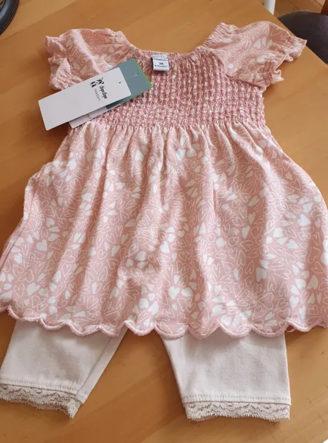 Neu Süßes Kinderkleidchen mit Hose 2 Teiler Gr.74 rosa mit Herzchen. BW