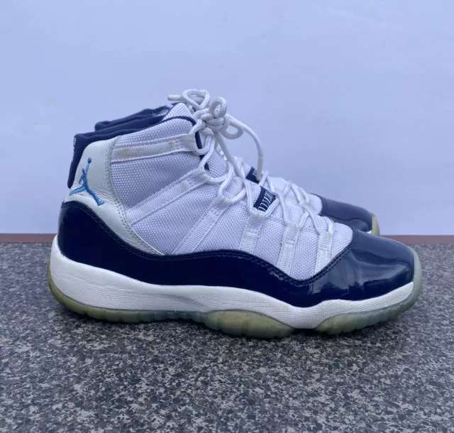 Nike Air Jordan 11 XI Retro Youth Win Like 82 White Blue Size 6 Y (378038-123)