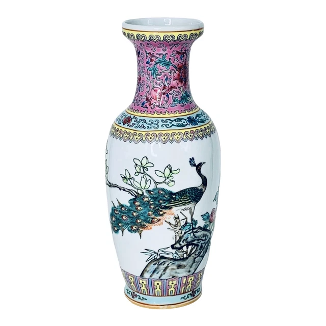 VTG Chinese Zhongguo Jingdezhen FAMILLE ROSE Qing Hand Painted Porcelain Vase