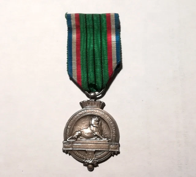 MÉDAILLE DES DÉFENSEURS de BELFORT 18701871 signée A. Bartholdi état