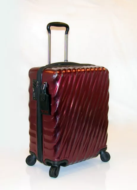 TUMI 19º Hard-Shell SuperLight Spinner 21" Continent Carry-On 228661 Ret.$625