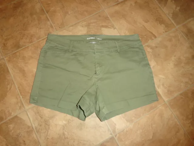 Women's Old Navy Pixie Shorts Olive Green Size 6 Waist 30"