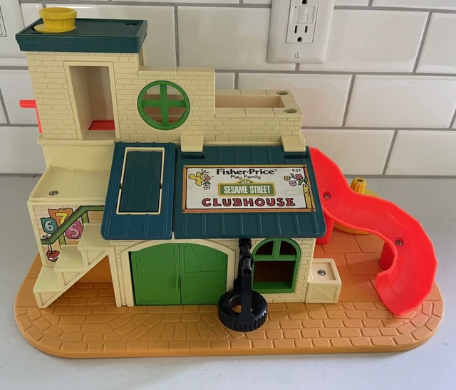 Vintage Fisher Price Little People Sesame Street Clubhouse w/ Tire Swing & Jump