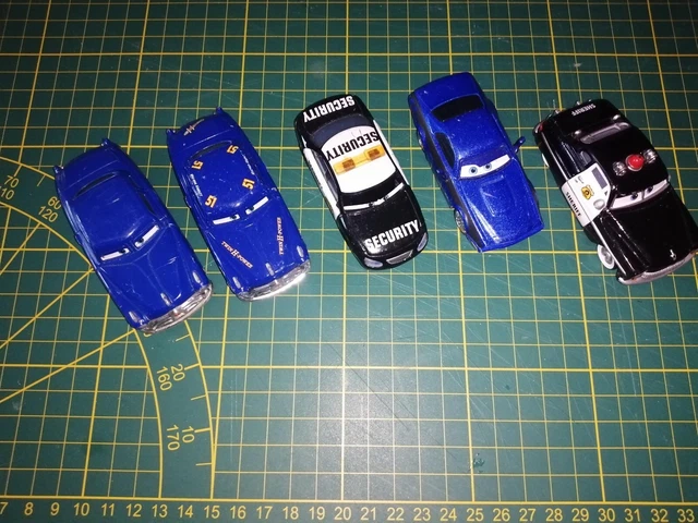 lot de  voitures cars disney pixar  mattel metal  d occasion