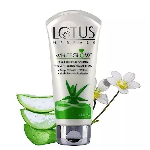 Lotus Herbals White glow 3 en 1 mousse pour le visage blanchissant la peau