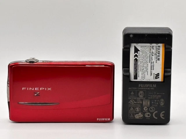 FUJIFILM FINEPIX Z950EXR Compact Digital Camera with Battery