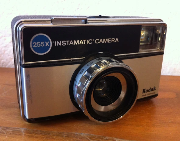 Appareil Photo Ancien KODAK Instamatic Camera 255X