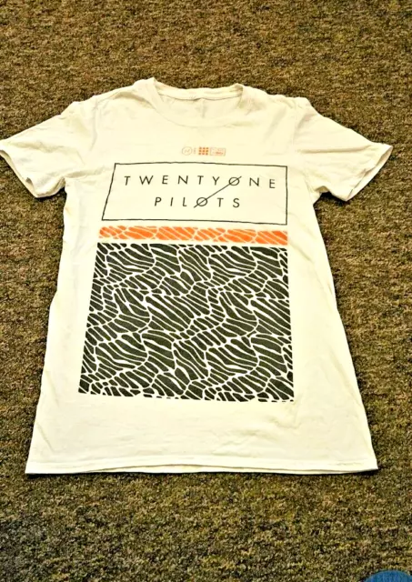 Twenty One Pilots White Band T-shirt Music Merch 21 Pilots