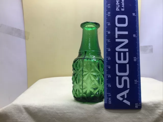 Vintage Mini GENIE BOTTLE GLASS DECANTER, EMPOLI Italy ? .Retro Green 9.4cm High