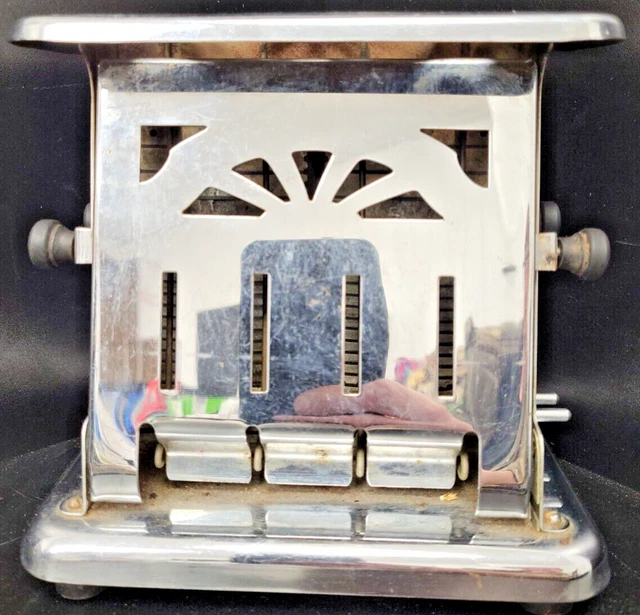 VINTAGE ANTIQUE UNIVERSAL Side Opening Toaster Landers Frary and Clark