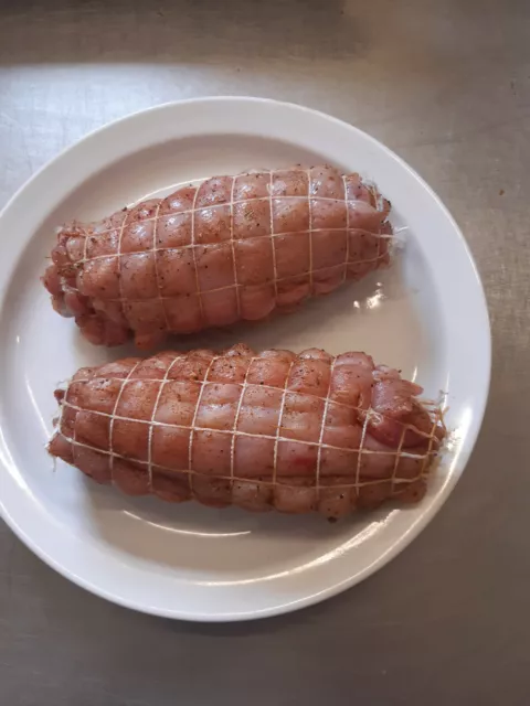 Kaninchen Rollbraten 2 Stück ca.900g-1000g 25€/kg fertig gewürzt! Salz / Paprika 3