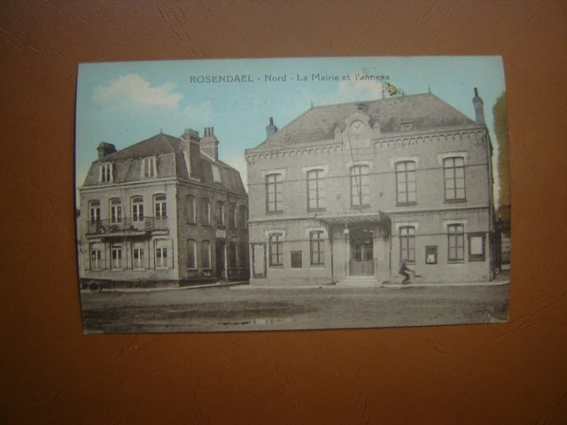 Cpa.animee . Rosendael . Nord . 59. La Mairie Et L'annexe