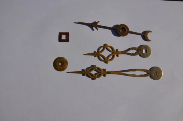 Lot De Pièces Pour Pendule Comtoise - Équerres En Acier - Marque Kieninger - Neuf Sans étiquette