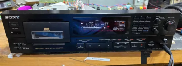 Sony DTC-750 DAT Recorder (Digital Audio Tape)