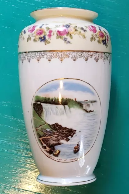 Ardalt Japan Souvenir Niagara Falls Vase w/ Florals & Gold Circa 1940's 7 1/2"