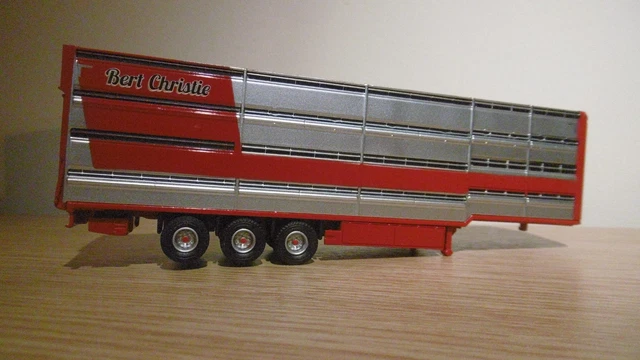 OXFORD 1:76 SCALE OO GAUGE 76VOL4004 VOLVO FH4 WAINS TRANSPORT BULK Tipper Lorry