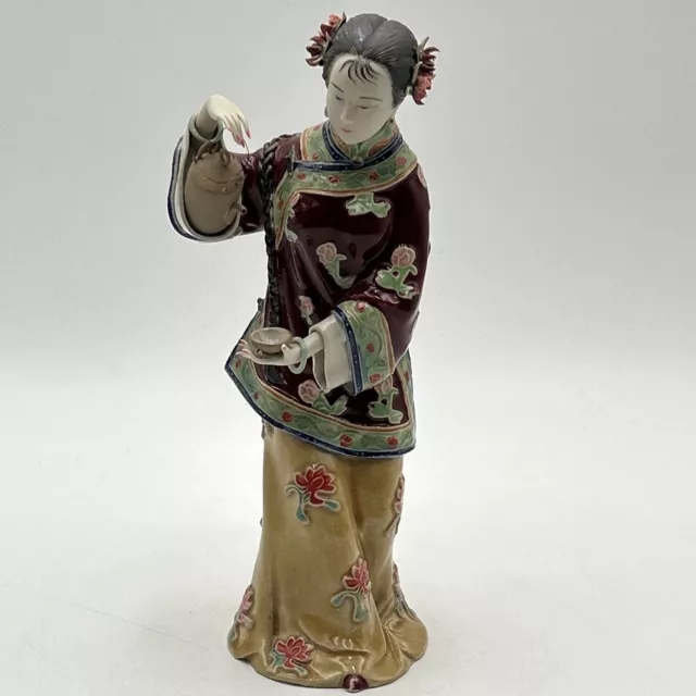 VTG 10” Chinese Glazed Porcelain Shi Wan Lady Woman  Pouring Tea Figurine