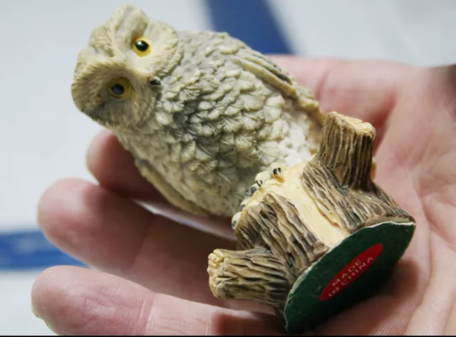 White Owl on Stump Resin China