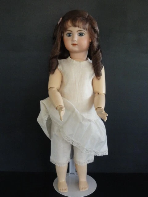 ROBE en soie bordeaux pour poupée ancienne ou moderne 27 cm Bleuette