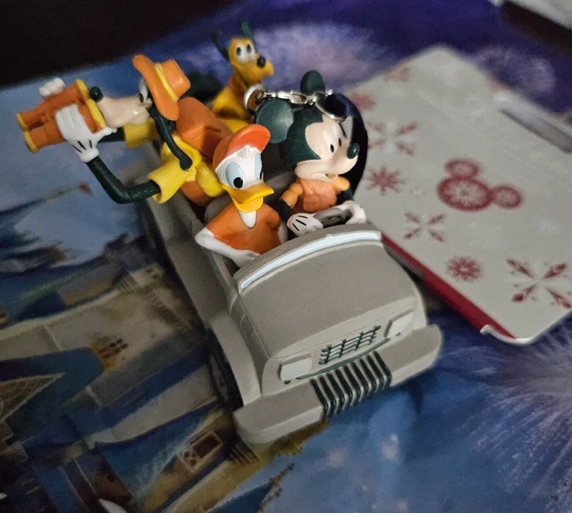2024 DISNEY ANIMAL Kingdom Mickey Donald Goofy Pluto Safari Sketchbook