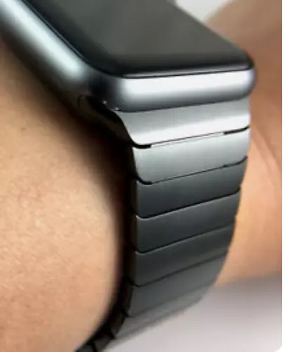 Apple space sales black link bracelet