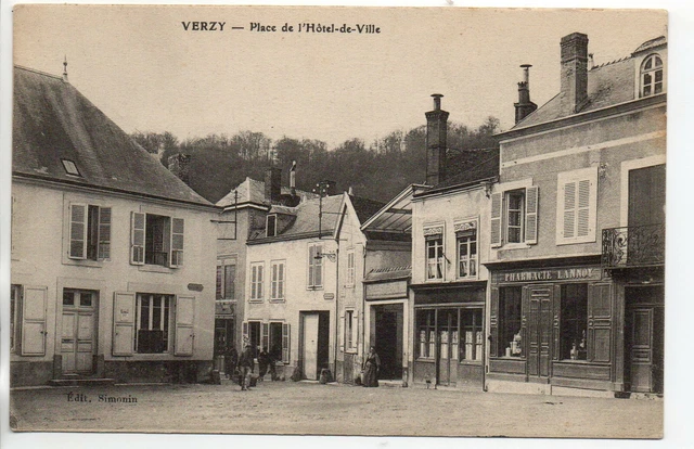 VERZY - Marne - CPA 51 - La Place - La Pharmacie Lannoy