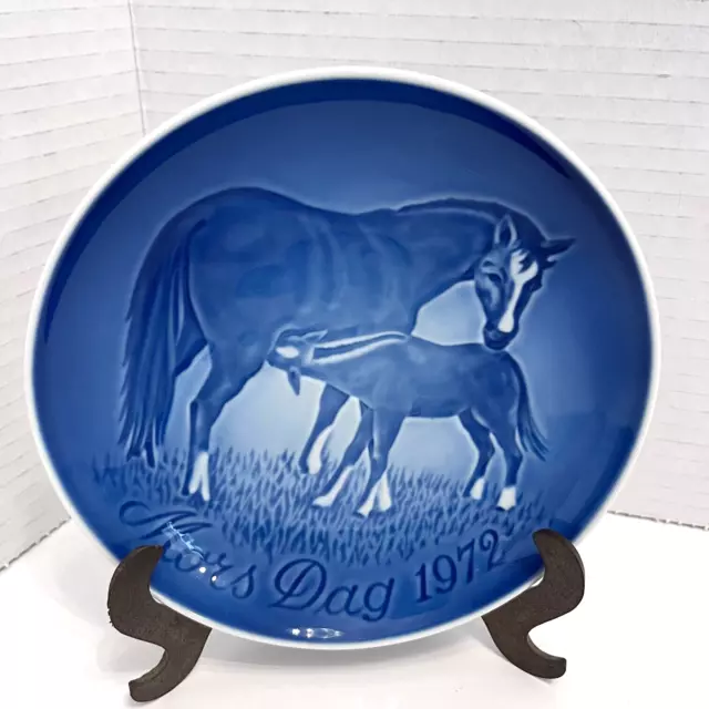 Vintage 1972 B & G Mother's Day Plate Horse Mare Foal Animal 6" Blue Decorative