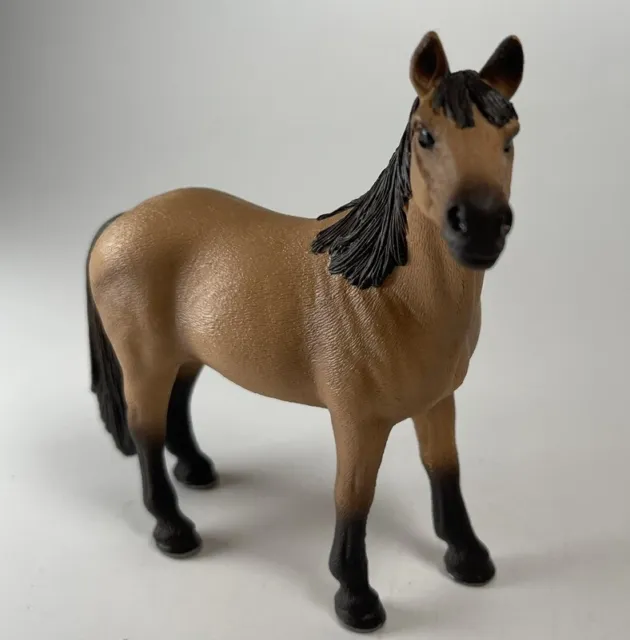 Schleich MUSTANG MARE 2015 Horse Figure Light Brown D73528 Am Lines 69