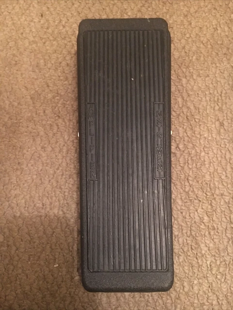 Jim Dunlop Cry Baby Wah Pedal - Vintage Guitar Effects Pedal GCB-95 Revision E