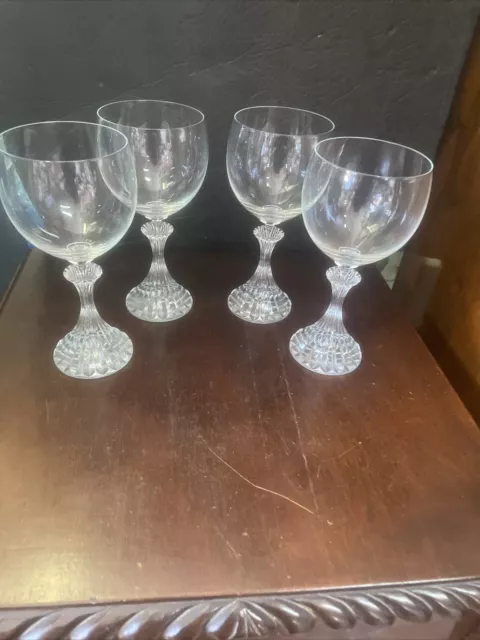 4 Mikasa "The Ritz" Contemporary Fluted Wine Glasses Goblets Set