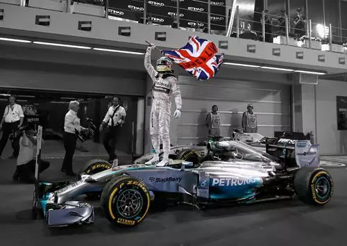 LEWIS HAMILTON POSTER Mercedes F1 Car Helmet Wall Art Print Photo Poster A3 A4