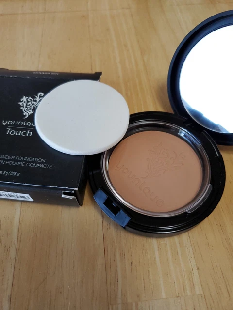 "Base en polvo prensado mineral Younique Touch nueva en caja ""Damasco"""