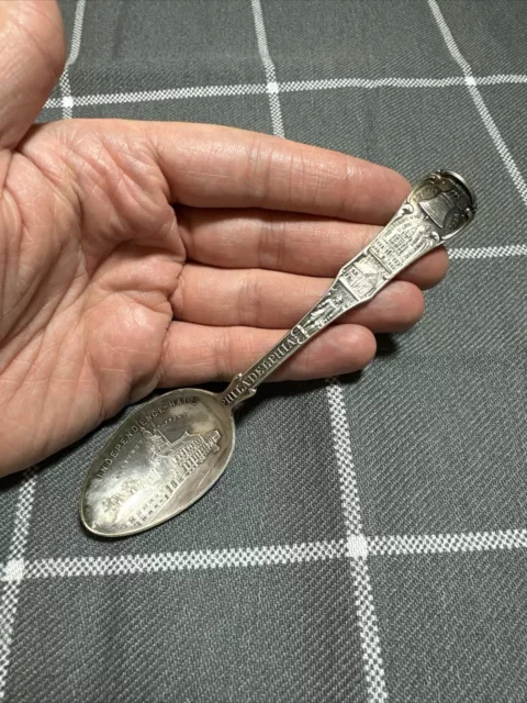 Pennsylvania Souvenir Spoon - Sterling Silver Philadelphia Independence Hall